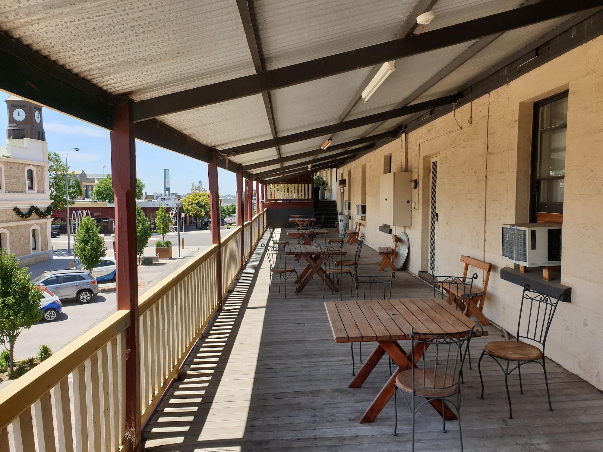 Balcony On Sixth Lodge Murray Bridge Eksteriør bilde